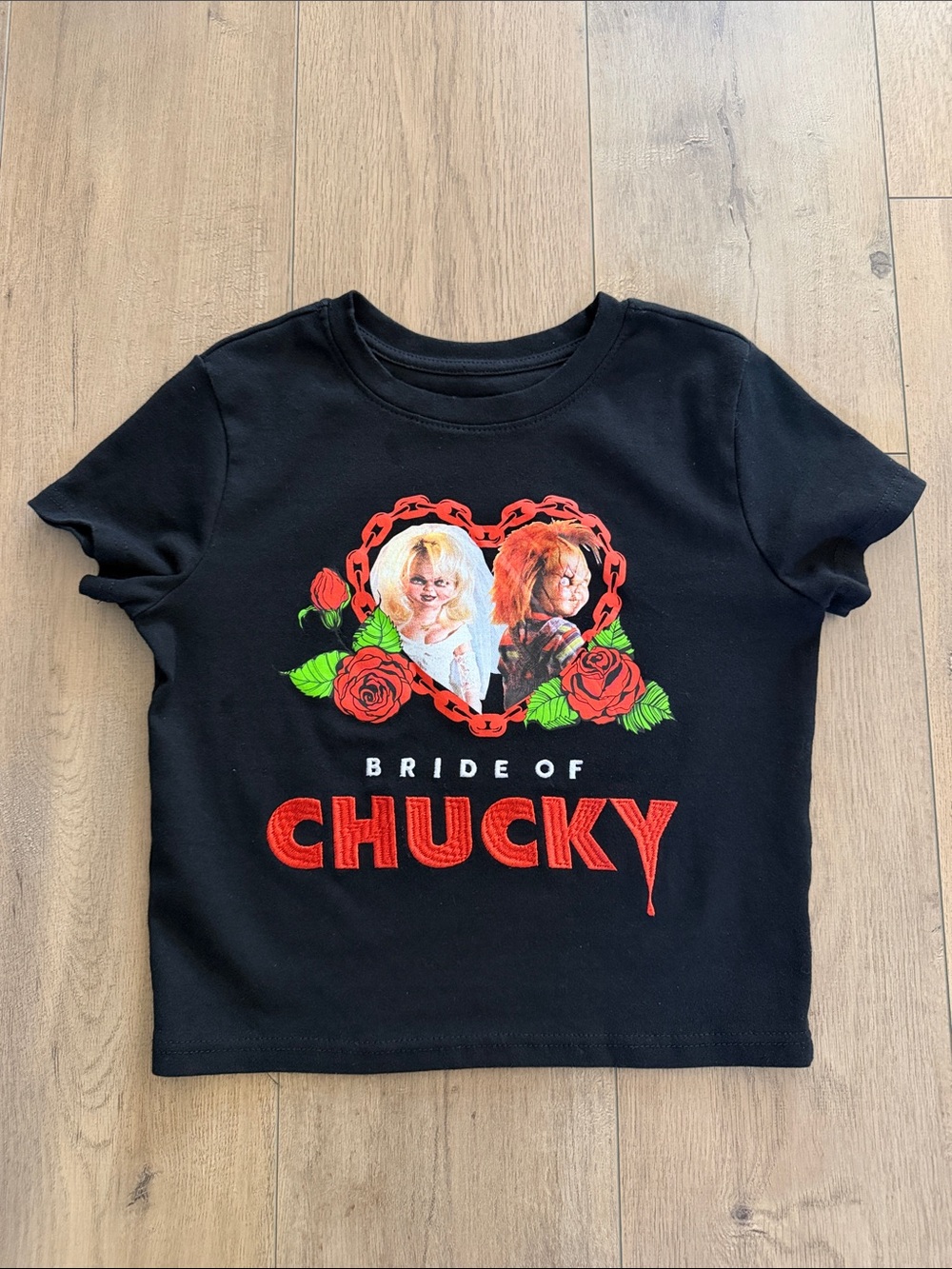 Bride of Chucky Embroidered Graphic Tee Size M Black Baby Tee Cropped Halloween